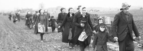 1945.jpg