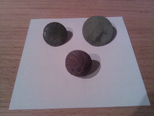 Ösenknöpfe vorne.jpg