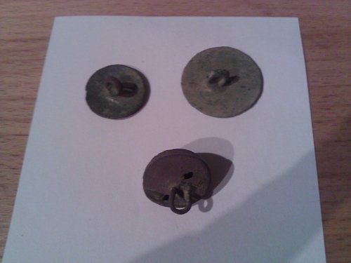 Ösenknöpfe hinten.jpg